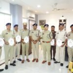 उफनते बरघाट नाले में फंसे युवक की बचाई जान, जांबाजों का सम्मान